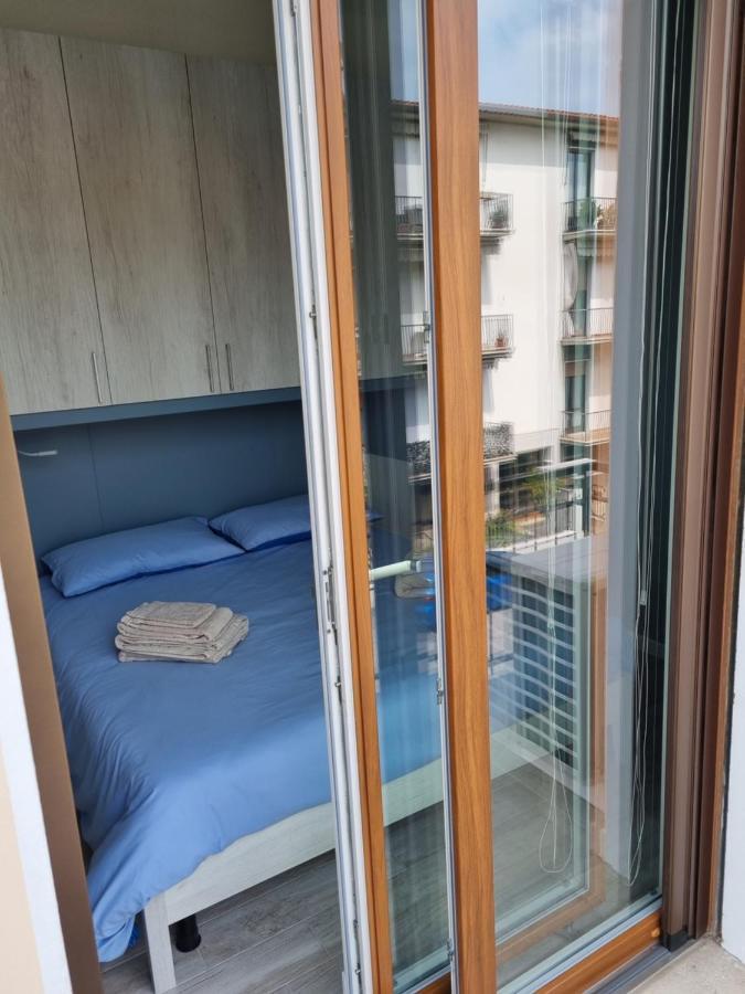 Blue House Apartment - San Massimo Верона Экстерьер фото