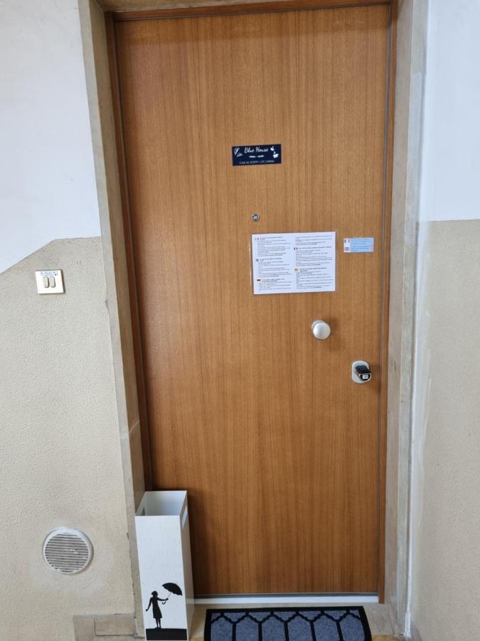 Blue House Apartment - San Massimo Верона Экстерьер фото