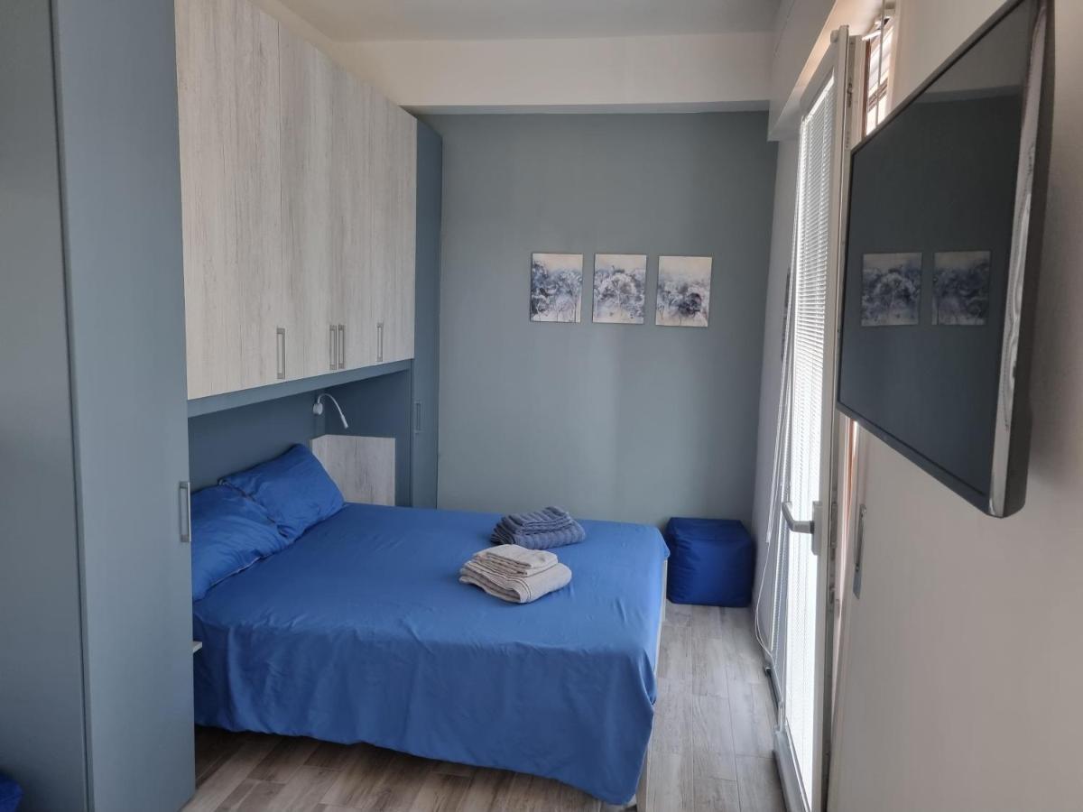Blue House Apartment - San Massimo Верона Экстерьер фото